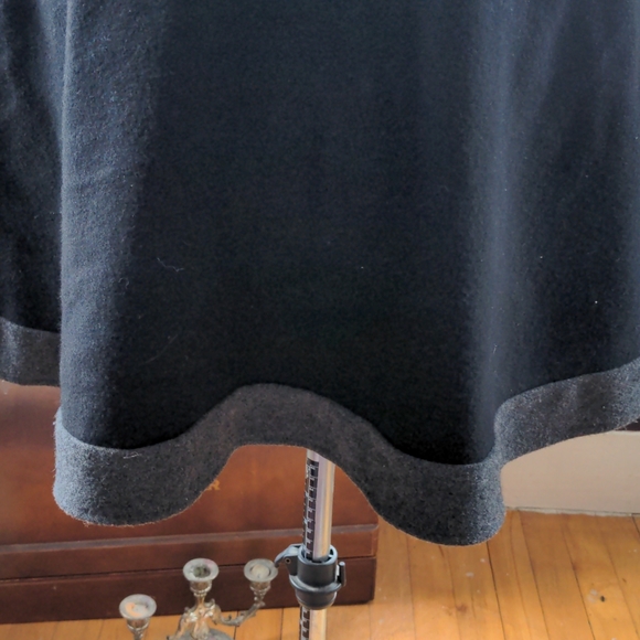 Women's skirt E.U size 36 - Picture 2 of 3